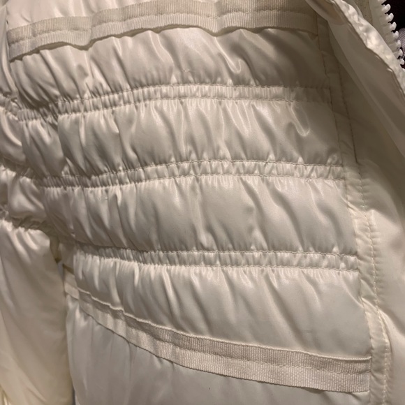 Beautiful cream lightweight snow ski jacket. Ladies large. NWOT - Picture 4 of 6